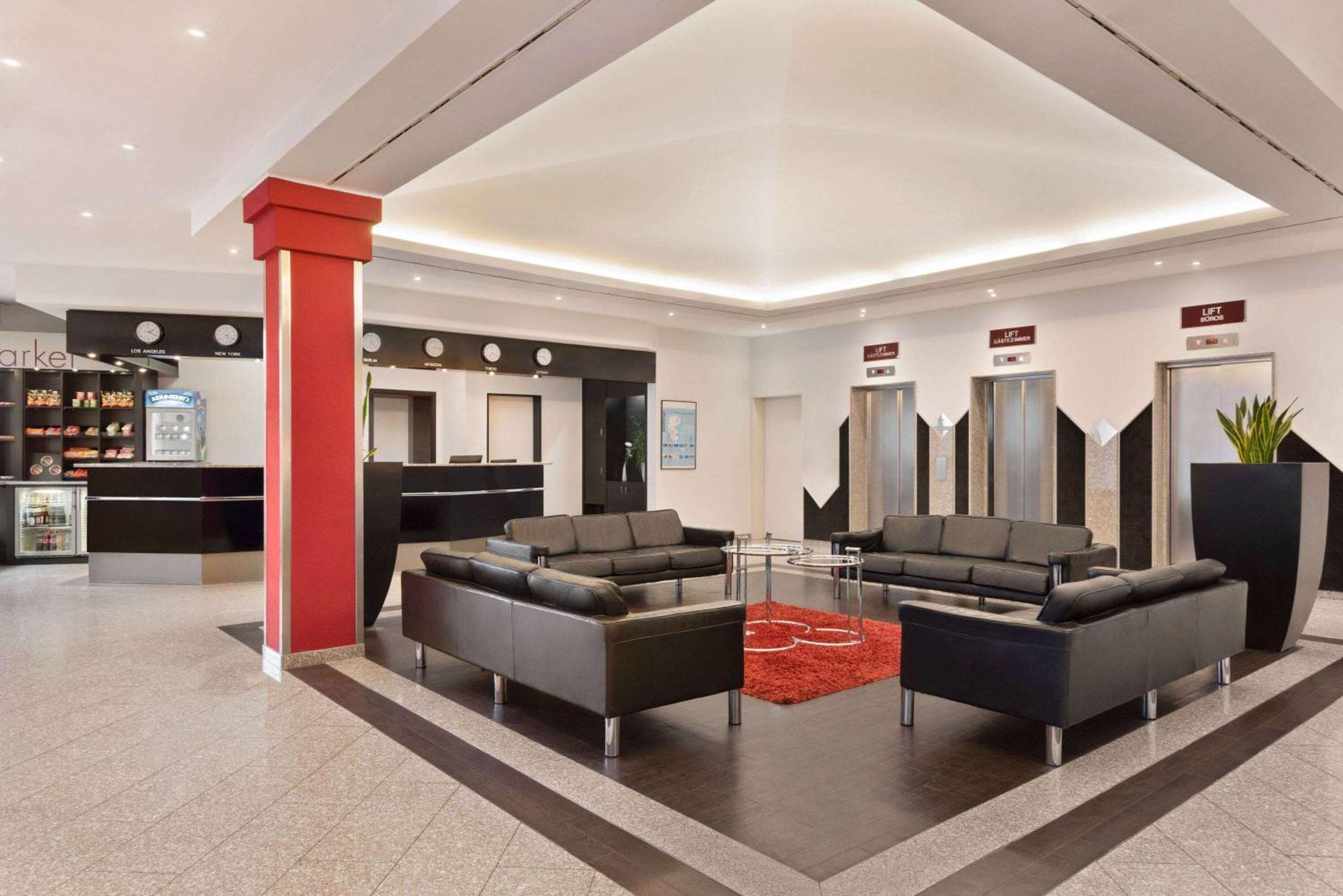 Ramada By Wyndham Bottrop City المظهر الخارجي الصورة