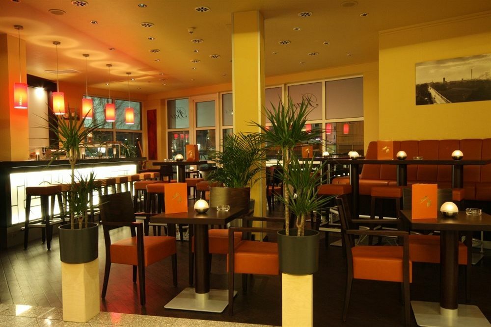 Ramada By Wyndham Bottrop City المظهر الخارجي الصورة